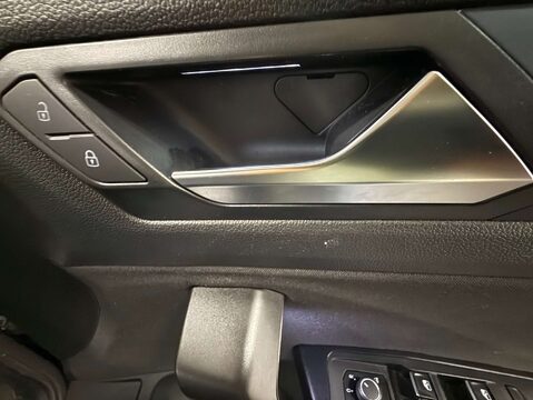 Volkswagen T-Roc 1.5 T-Roc United TSi Evo Semi-Auto 5dr 15