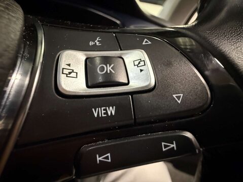 Volkswagen T-Roc 1.5 T-Roc United TSi Evo Semi-Auto 5dr 19