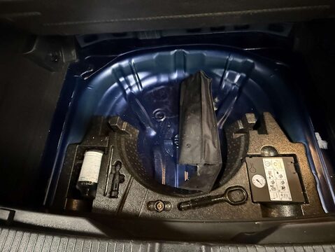 Volkswagen T-Roc 1.5 T-Roc United TSi Evo Semi-Auto 5dr 41