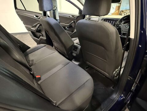 Volkswagen T-Roc 1.5 T-Roc United TSi Evo Semi-Auto 5dr 36