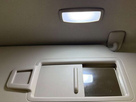 Volkswagen T-Roc 1.5 T-Roc United TSi Evo Semi-Auto 5dr 28