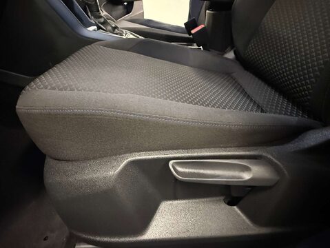 Volkswagen T-Roc 1.5 T-Roc United TSi Evo Semi-Auto 5dr 56