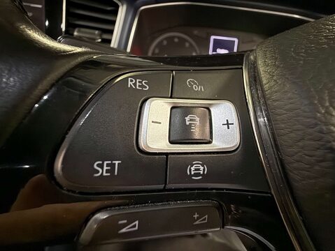 Volkswagen T-Roc 1.5 T-Roc United TSi Evo Semi-Auto 5dr 20