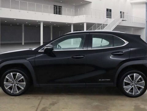 Lexus Ux UX 300E 5dr 7