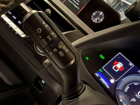 Lexus Ux UX 300E 5dr 55