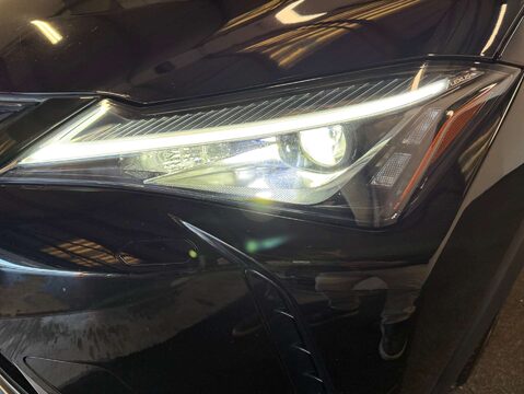 Lexus Ux UX 300E 5dr 47