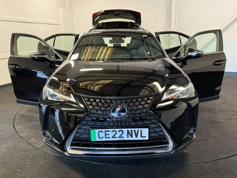 Lexus Ux UX 300E 5dr 8
