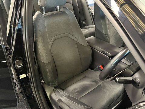 Lexus Ux UX 300E 5dr 41