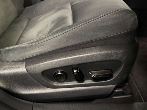 Lexus Ux UX 300E 5dr 42