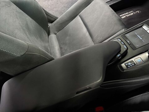 Lexus Ux UX 300E 5dr 45