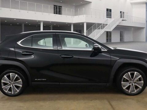 Lexus Ux UX 300E 5dr 6
