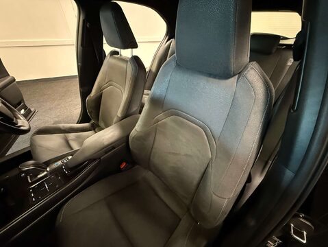 Lexus Ux UX 300E 5dr 37