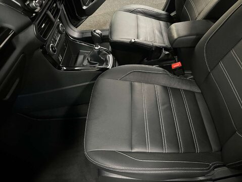 Ford Ecosport 1.0 EcoSport Titanium 5dr 46