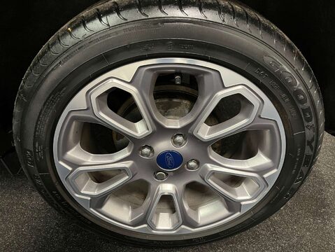 Ford Ecosport 1.0 EcoSport Titanium 5dr 37