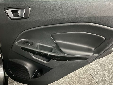 Ford Ecosport 1.0 EcoSport Titanium 5dr 28
