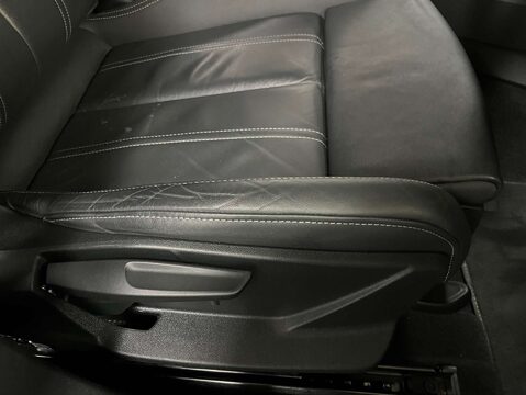 Audi A3 2.0 A3 Sportback 35 TDI S Line Semi-Auto 5dr 14