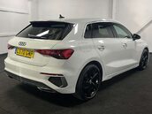 Audi A3 2.0 A3 Sportback 35 TDI S Line Semi-Auto 5dr 5