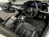 Audi A3 2.0 A3 Sportback 35 TDI S Line Semi-Auto 5dr 17