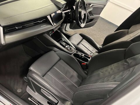 Audi A3 2.0 A3 Sportback 35 TDI S Line Semi-Auto 5dr 50