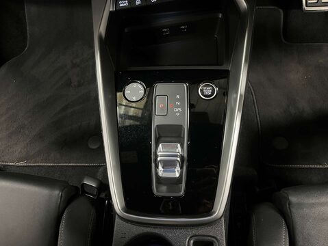 Audi A3 2.0 A3 Sportback 35 TDI S Line Semi-Auto 5dr 27