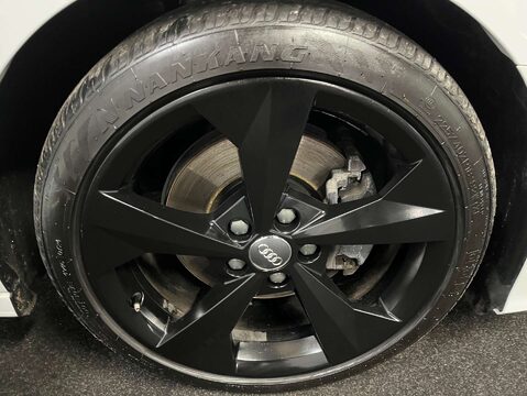 Audi A3 2.0 A3 Sportback 35 TDI S Line Semi-Auto 5dr 10