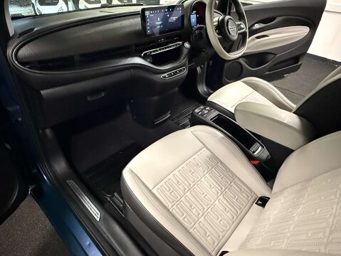 Fiat 500 500e La Prima 2dr 38