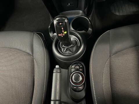 Mini Hatch 1.5 Cooper Classic Auto 5dr 28