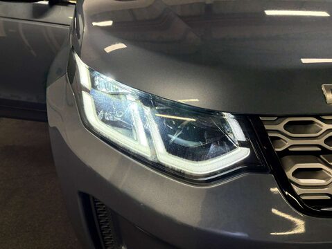 Land Rover Discovery Sport 2.0 Discovery Sport HSE D Auto 4WD 5dr 58