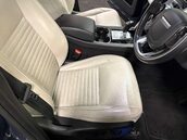 Land Rover Discovery Sport 2.0 Discovery Sport HSE D Auto 4WD 5dr 16
