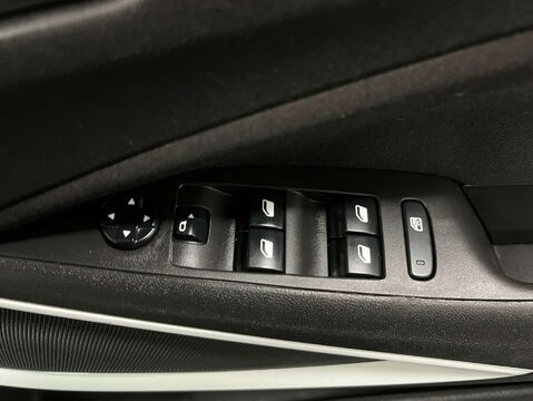 Vauxhall Crossland X 1.2 Crossland X Griffin 5dr 12