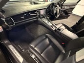 Porsche Panamera 3.6 Panamera V6 4 Semi-Auto 4WD 5dr 43