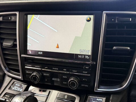 Porsche Panamera 3.6 Panamera V6 4 Semi-Auto 4WD 5dr 22