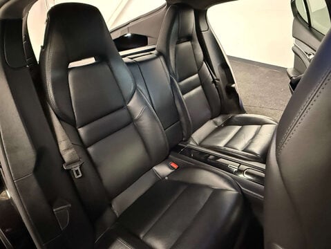 Porsche Panamera 3.6 Panamera V6 4 Semi-Auto 4WD 5dr 34