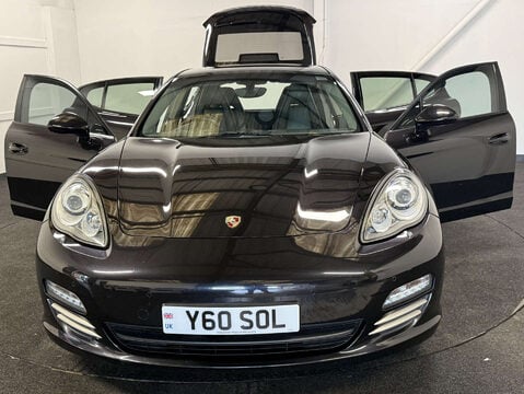 Porsche Panamera 3.6 Panamera V6 4 Semi-Auto 4WD 5dr 8