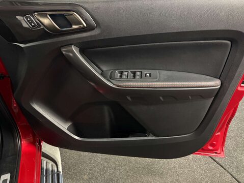 Ford Ranger 2.0 EcoBlue Stormtrak Pickup Double Cab 4dr Diesel Auto 4WD Euro 6 (s/s) (2 11