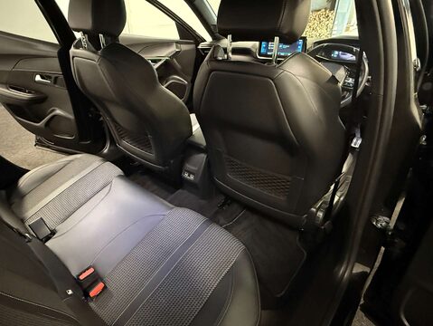 Peugeot 2008 1.2 2008 GT Line PureTech S/S Auto 5dr 36