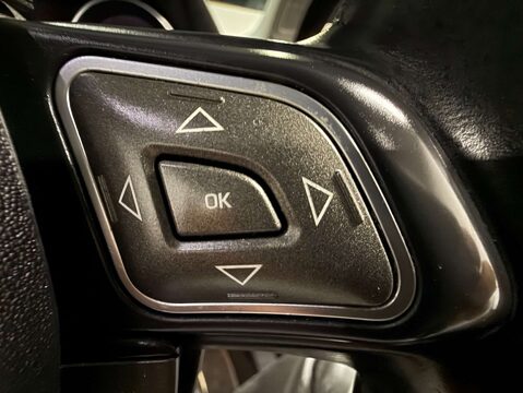 Land Rover Range Rover Evoque 2.0 Range Rover Evoque SE Tech TD4 Auto 4WD 5dr 12