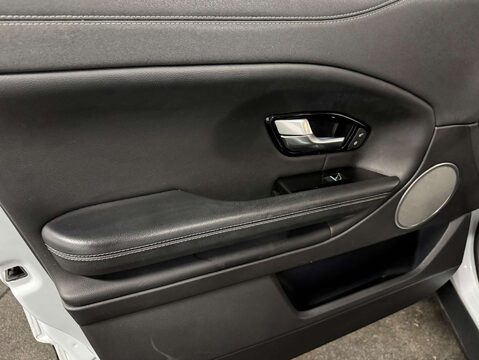 Land Rover Range Rover Evoque 2.0 Range Rover Evoque SE Tech TD4 Auto 4WD 5dr 45