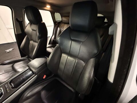 Land Rover Range Rover Evoque 2.0 Range Rover Evoque SE Tech TD4 Auto 4WD 5dr 22