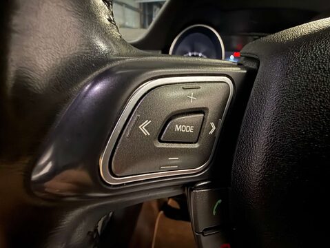 Land Rover Range Rover Evoque 2.0 Range Rover Evoque SE Tech TD4 Auto 4WD 5dr 14