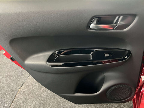 Honda Jazz 1.5 Jazz SR i-MMD CVT 5dr 38