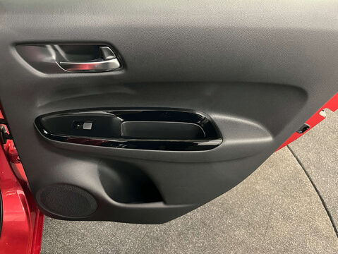 Honda Jazz 1.5 Jazz SR i-MMD CVT 5dr 29