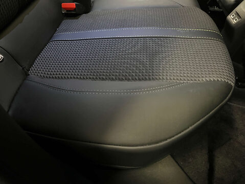 Peugeot 208 1.2 208 GT PureTech S/S 5dr 31