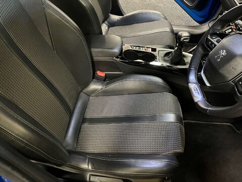 Peugeot 208 1.2 208 GT PureTech S/S 5dr 14