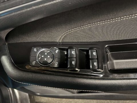 Ford Edge 2.0 Edge Titanium TDCi 4WD 5dr 12