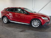 Volvo V40 1.5 V40 Cross Country Professional T3 Auto 5dr 6