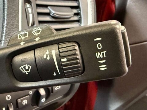 Volvo V40 1.5 V40 Cross Country Professional T3 Auto 5dr 19