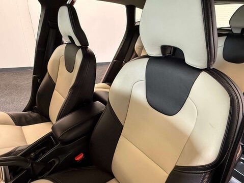 Volvo V40 1.5 V40 Cross Country Professional T3 Auto 5dr 49