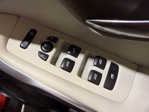 Volvo V40 1.5 V40 Cross Country Professional T3 Auto 5dr 13