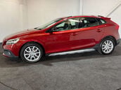 Volvo V40 1.5 V40 Cross Country Professional T3 Auto 5dr 2